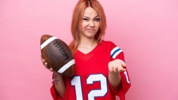 "Anúncios do Super Bowl sobre Esporte Feminino Geram Controvérsias: O Que Está em Jogo na Discussão sobre Inclusão e Equidade?"