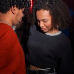 "NLE Choppa e Madonna: O que a nova amizade entre o rapper e a icônica cantora revela sobre relacionamentos contemporâneos?"