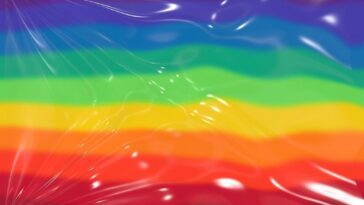 "Remoção de Termos Relacionados a Pessoas Trans do Stonewall National Monument Levanta Questões sobre Inclusão na História LGBTQ+"