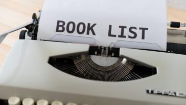 "Descubra os Títulos Mais Emprestados nas Bibliotecas de Tri-Cities: O Que os Leitores Estão Lendo em 2024?"