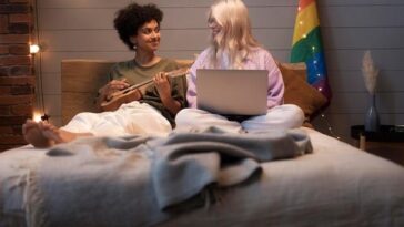 "Como a Comunidade Queer Transformou o Conceito de Lar e Decoração ao Longo do Século XX"