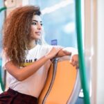 "Transporte Gratuito e Desvios: O Que Esperar do Show de Anitta na Pedreira Paulo Leminski"