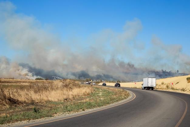 Incêndio em caminhões no El Paisano Warehouse: o que sabemos até agora?