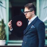 Ricky Martin Lança Vinil que Reflete Desafios da Pandemia: O que Está por Trás de "Pausa|| Play>"? 12 Ricky Martin Lança Vinil que Reflete Desafios da Pandemia: O que Está por Trás de "Pausa|| Play>"?