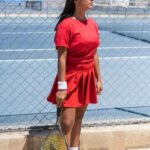 "Anitta e a Conexão Entre Música e Esporte: Como a Cantora Transforma o Pré-Carnaval em um Manifesto de Inclusão e Representatividade"