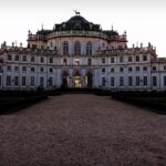 "Símbolos Nazistas em Banheiros da Universidade de Torino: Um Alerta para a Intolerância em Ambientes Acadêmicos"