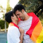 "Amor e Luta: Casais Gays na Índia Compartilham Histórias de Esperança em Busca da Igualdade no Casamento" 12 "Amor e Luta: Casais Gays na Índia Compartilham Histórias de Esperança em Busca da Igualdade no Casamento"