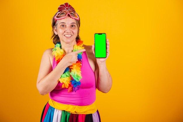 "Como a Experiência de Carnaval com Anitta e Airbnb Está Transformando a Hospedagem no Rio de Janeiro em 2025?"