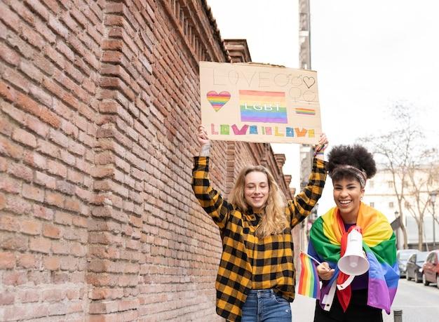 Projeto de Lei em Sorocaba Proíbe Crianças na Parada do Orgulho LGBTQIA+ e Gera Controvérsia sobre Direitos e Inclusão 1 Projeto de Lei em Sorocaba Proíbe Crianças na Parada do Orgulho LGBTQIA+ e Gera Controvérsia sobre Direitos e Inclusão