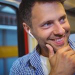 "Ricky Martin e o Mistério da Juventude: O Que Está Por Trás de Sua Aparência Renovada?"