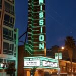 "Novos Rumos na Indústria do Entretenimento: O Que a Lançamento de Tate McRae e a Mudança em James Bond Revelam Sobre o Cenário Atual"