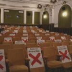 "Proposta de Lei no Missouri Gera Controvérsia Sobre Liberdade de Expressão e Proteção Infantil em Performances de Drag"