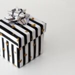 A$AP Rocky presenteia Rihanna com colar simbólico em meio a celebração de aniversário e recente absolvição judicial