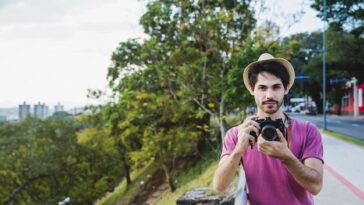 "João Guilherme e Anitta: O que a viagem em meio a um término revela sobre o mundo das celebridades?"