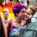 "Mobilização da Comunidade LGBTQ+ na Alemanha: Uma Resposta à Crescente Ameaça Política e Social"