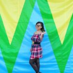 "Anitta e a Conexão Emocional com Ayrton Senna: O Que o Show de Pré-Carnaval Revela Sobre a Cultura Brasileira?"