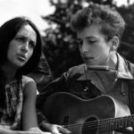"Como Timothée Chalamet Transformou Sua Paixão pela Música em uma Performance Autêntica como Bob Dylan em 'A Complete Unknown'" 13 "Como Timothée Chalamet Transformou Sua Paixão pela Música em uma Performance Autêntica como Bob Dylan em 'A Complete Unknown'"
