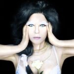 "Madonna Revela Novo Projeto 'Funeral Rites' em Sessão de Fotos que Transcende o Estilo e Desperta Curiosidade"