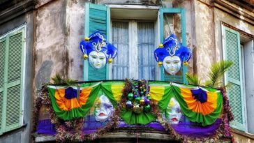 "Mardi Gras em Nova Orleans: Paradas Ameaçadas por Tempestades e Medidas de Segurança Reforçadas"