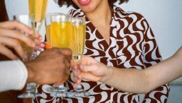 "Whoopi Goldberg Lança Espumante Orgânico em Evento Pré-Oscar: O Que Esperar do Whoopi Prosecco?"