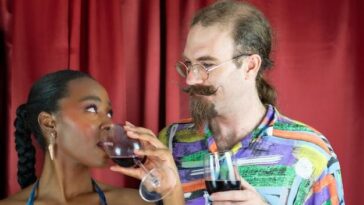 "Como o 'All Mouth: A Queer Comedy Show' no Rum Shack Está Transformando a Cena Cultural de Glasgow para a Comunidade LGBT"