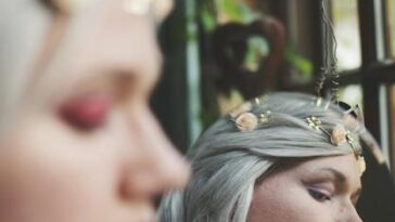 "Documentário 'Dear Viv' Promete Revelar a Vida e o Legado da Drag Star The Vivienne, Mesmo Após sua Partida Prematura"