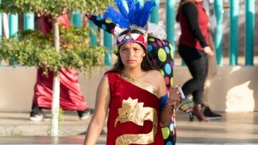 "Grimassira Maeva em Rumo à História: O Impacto da Gala Drag Queen no Carnaval de Las Palmas de Gran Canaria"