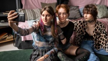 "Final Girls Berlin Film Festival: Como o Horror Queer Está Redefinindo Narrativas de Identidade e Aceitação"