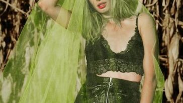 "Como um Simples Pedido de Casamento com uma Lâmina de Grama Transformou a Música de Lady Gaga"