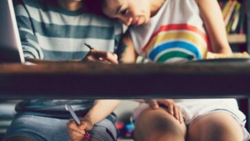 "Desafios e Conquistas: O Papel das Editoras Independentes na Literatura LGBTQIA+ em Debate no Dia Internacional da Mulher"