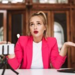 "Vazamento do Videoclipe de Wenny: Impactos na Carreira de uma Jovem Artista e Questões de Privacidade na Indústria Musical"
