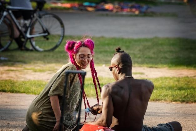 "A África do Sul e o Impacto de 'RuPaul's Drag Race': Um Marco na Luta pelos Direitos LGBTQIA+ no Continente Africano"