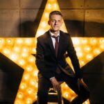 "Bastidores das Festas de Pós-Oscar: Moda, Financiamento e a Ascensão do Cinema Independente com Thomas Pierce"