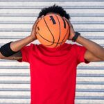 "Dwyane Wade Compara a Emoção do March Madness à Expectativa de um Show de Beyoncé: O Que Isso Revela Sobre Sua Conexão com o Basquete?"
