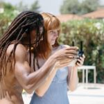 "Rihanna e A$AP Rocky planejam turnê familiar pela Europa após absolvição: o que isso revela sobre os desafios enfrentados pelo casal?"