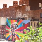 "Explorando a Vida e a Arte de Larry Stanton: A Exposição que Revive a Luta e a Beleza da Comunidade LGBTQ+ nos Anos 80"