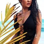 "Rihanna Lança Nova Coleção Fenty x Puma em Barbados: Moda, Maternidade e Estilo Ousado em Evento Exclusivo" 12 "Rihanna Lança Nova Coleção Fenty x Puma em Barbados: Moda, Maternidade e Estilo Ousado em Evento Exclusivo"