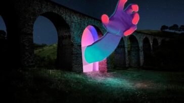 "Projeto Ferroviário da Cumbria Recebe Prêmio Nacional por Iniciativa de Arte Queer e Sustentabilidade"