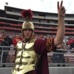 "USC Enfrenta Processo da Sony Music por Uso Não Autorizado de Músicas Famosas em Redes Sociais: O Que Isso Significa para a Indústria e as Universidades?"