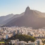 "Pai de Santo e Polêmica: O Debate Sobre Liberdade de Expressão e Política no Candomblé Após Ato em Copacabana"