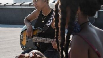 "Texas Southern University Celebra Conquistas Culturais com Performance Histórica no Super Bowl e Homenagens ao Mês da História da Mulher"