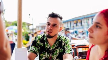 "Explorando a Comunidade LGBT em Puerto Vallarta: O Que Esperar dos Próximos Gay Mixers"