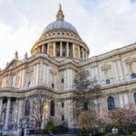 "Como o Remo e a Vida em Londres Moldaram a Identidade de um Jovem LGBT: A História de Alexander Paul Burton em 'MillennialTruths'"