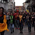 "Como 'Riot Women' de Sally Wainwright Está Mudando a Narrativa sobre Mulheres na Menopausa na Televisão"