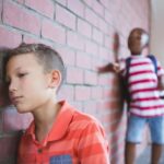 "Estudo Revela Estratégias de Adolescentes para Enfrentar o Bullying Homofóbico nas Escolas e Promover Inclusão" 12 "Estudo Revela Estratégias de Adolescentes para Enfrentar o Bullying Homofóbico nas Escolas e Promover Inclusão"