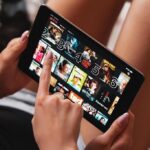 "A Nova Série da Netflix: Como 'The Residence' Pode Redefinir a Representação LGBTQ+ na Política Americana"