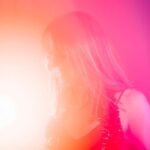 "Ariana Grande Lança Álbum 'Eternal Sunshine Deluxe' e Curta-Metragem: O Que Esperar do Novo Projeto da Artista?"