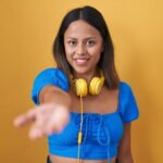 Tate McRae Brilha no Lollapalooza 2025: A Dança Ofusca a Performance Vocal e Gera Questionamentos sobre seu Futuro na Música 12 Tate McRae Brilha no Lollapalooza 2025: A Dança Ofusca a Performance Vocal e Gera Questionamentos sobre seu Futuro na Música