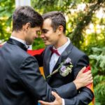 "Primeiro Casamento Gay na Igreja Sanito: Franck e Oaoa Celebram Amor e Igualdade nas Ilhas da Polinésia Francesa" 12 "Primeiro Casamento Gay na Igreja Sanito: Franck e Oaoa Celebram Amor e Igualdade nas Ilhas da Polinésia Francesa"