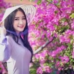 "Miley Cyrus Lança Videoclipes e Revela Novos Caminhos em 'Something Beautiful': O Que Esperar do Álbum que Promete Transformar a Indústria Musical?"